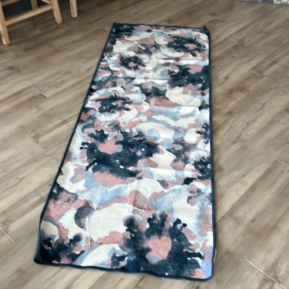 Ruggable runner 2.5x7- pad not included